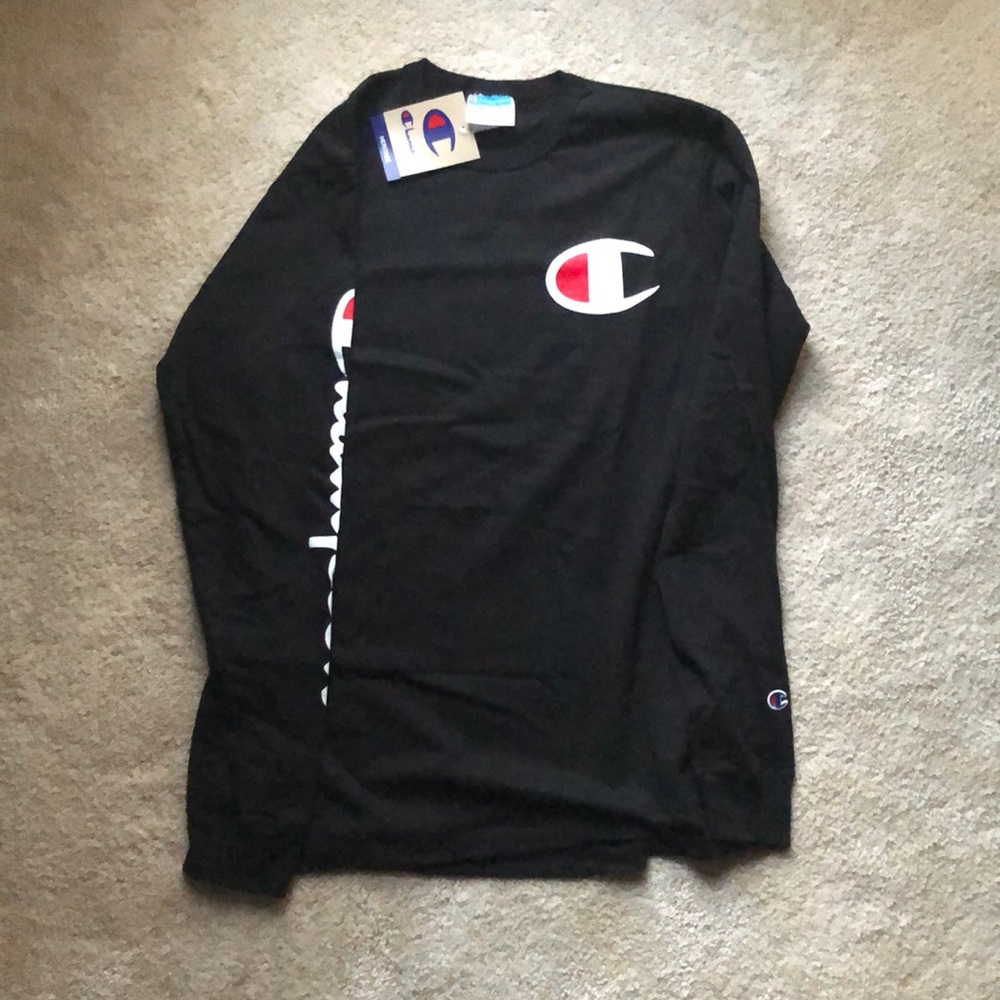 Black champion long sleeved shirt! (Never worn)